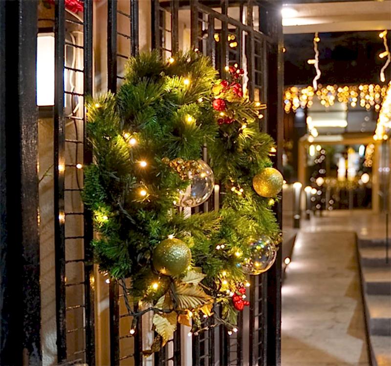 Yılbaşı Ağacı Süslemesi